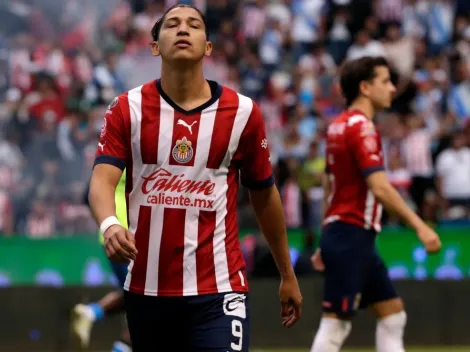 La fuerte charla de Amaury Vergara con el vestidor de Chivas