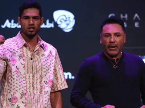 La última advertencia de Oscar De La Hoya a Dmitry Bivol: "Zurdo no es Canelo"