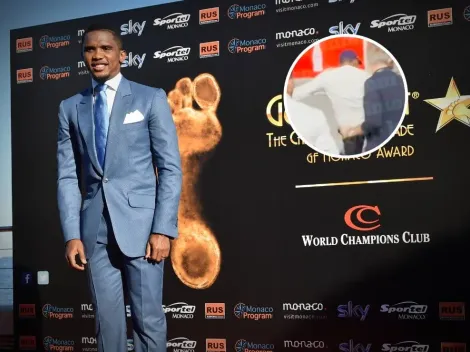 VIDEO | Samuel Eto´o patea en la cabeza a un youtuber