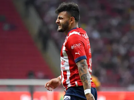 Figura de Chivas le pide a Alexis Vega que renuncie a Europa