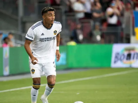 LA Galaxy toma una interesante medida con Julián Araujo