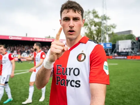 El récord que alcanzó Santiago Giménez tras su doblete con Feyenoord