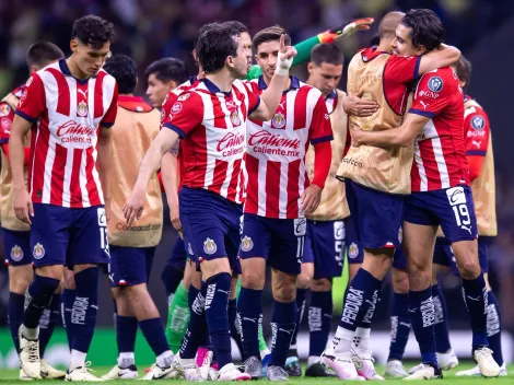 Con dos cambios: la alineación de Chivas vs. América