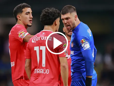 [VIDEO] La acalorada discusión entre Araujo y Volpi en Toluca-América que casi termina en pelea