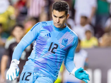 ¿Por qué Julio González usa un guante de cuatro dedos?