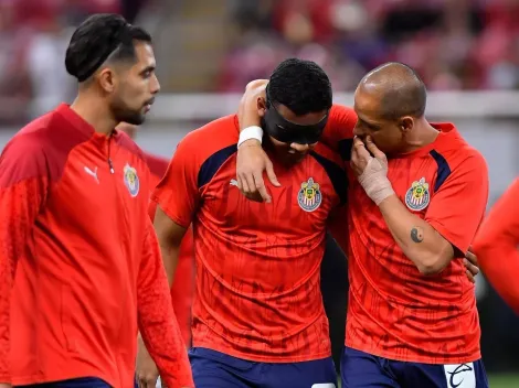 Chicharito Hernández recibió el apoyo de sus compañeros tras una nueva lesión