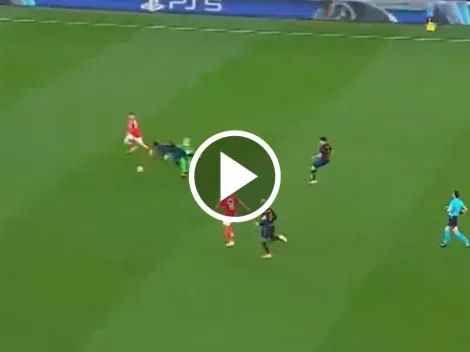 Insólito osotote de Szczesny para que Benfica vuelva a adelantarse a Barcelona