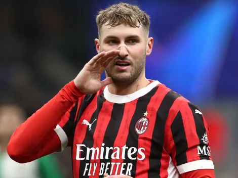 El apodo con el que la Serie A bautizó a Santiago Giménez tras marcar en Champions