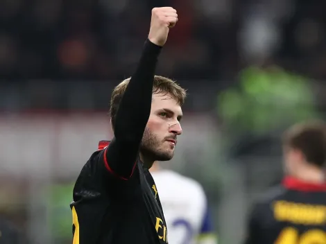 Jugó en Real Madrid, Santiago Giménez le sacó su lugar y se irá libre del Milan