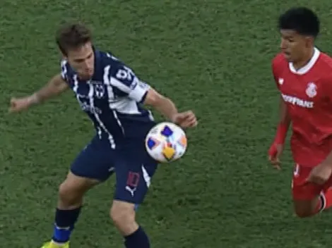 A Rayados le anularon un gol vs. Toluca por una supuesta mano de Sergio Canales