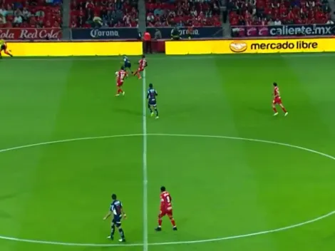 Helinho vio la roja y Toluca se quedó con 10 jugadores vs. Rayados