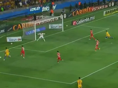 Nicolás Ibáñez anticipó a la defensa de Toluca y marcó el 1-0 en favor de Tigres UANL