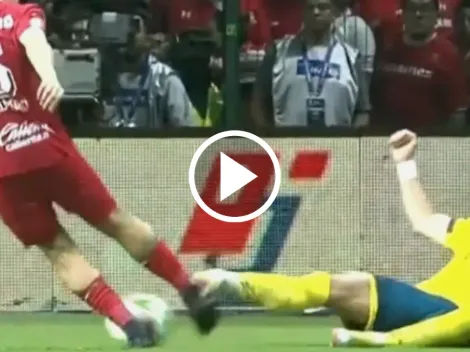 ¿Era roja? Polémica por entrada de Kevin Álvarez sobre Franco Romero