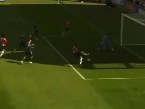 El insólito fallo de Javier Hernández durante el amistoso de Chivas ante Léon