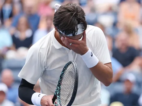 Musetti pierde la cabeza en Pekín: "Siempre tosiendo estos malditos chinos"