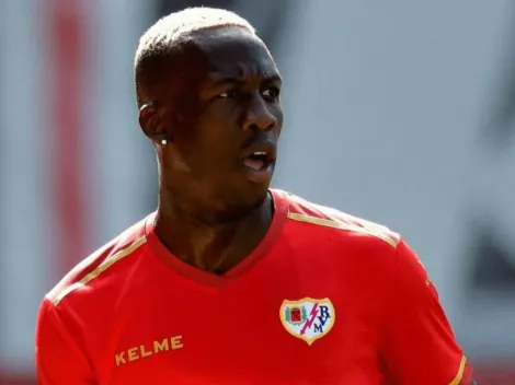 Rayo Vallecano pide el regreso de Luis Advíncula para lograr ascenso a primera división