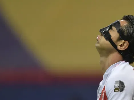 Gianluca Lapadula fue incluido en portada de Copa América junto a Messi y a Neymar