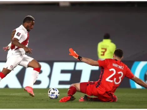 Farfán recibió elogios de la prensa argentina tras el penal que le cometió el 'Dibu' Martínez