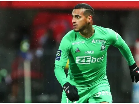 Miguel Trauco se quedó sin entrenador y su equipo está en zona de descenso