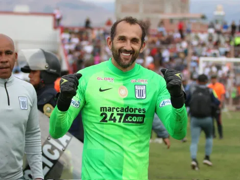 ¡Al borde de las lágrimas! Las palabras de Barcos tras anotar y atajar en el triunfo de Alianza Lima