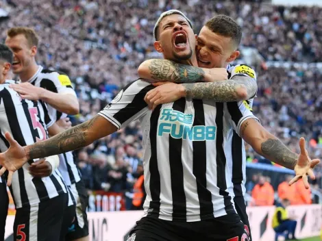 Newcastle juega su mundial y vence al Manchester United