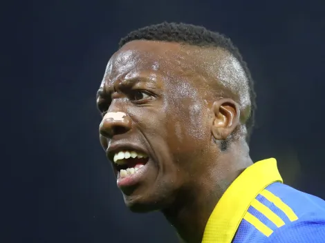 Luis Advíncula vs. Colo Colo el mejor según prensa argentina