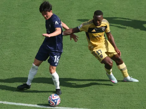 Luis Advíncula es destruido por la prensa argentina tras empatar con Auckland: “de lo peor”