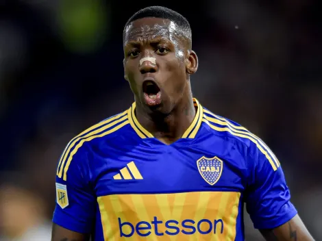 Luis Advíncula y la drástica decisión que tomó Boca Juniors