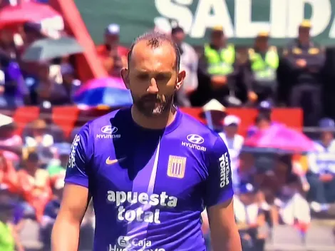 Hinchas de Alianza Lima furiosos contra Hernán Barcos tras derrota en Huánuco