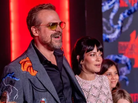 La historia de amor de David Harbour y Lily Allen