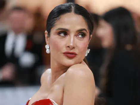 Salma Hayek muestra desnudo por accidente al hacer un baile