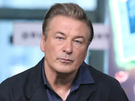 Alec Baldwin no siguió protocolos antes del fatal accidente según la armera de Rust