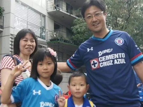 Una locura: Aficionado japonés viajó de Tokio a México para apoyar a Cruz Azul