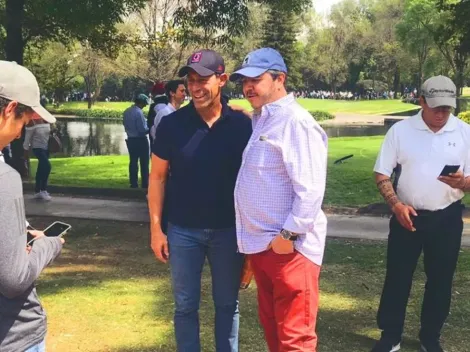 Pedro Caixinha pasa las penas en el abierto de golf de México