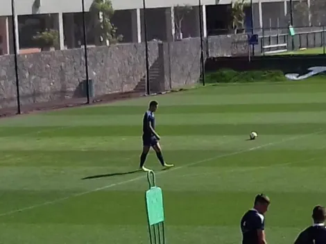 El plantel de Cruz Azul practica tiros al arco para el Clásico