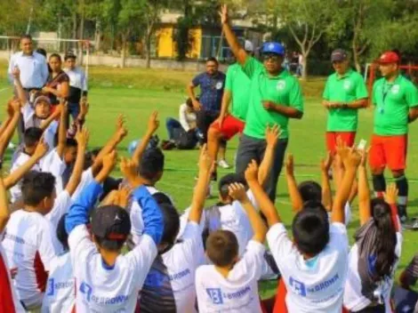 Ex Cruz Azul dictaron clínica deportiva en el Día del Niño