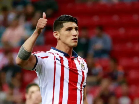 Alan Pulido confirma que no tiene ofertas de Cruz Azul y se queda en Chivas