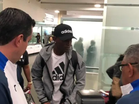 ¡Ya está aquí! Bryan Angulo llega a México para firmar con Cruz Azul