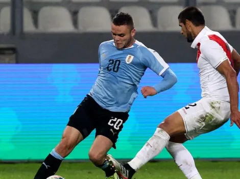 Uruguay y Perú igualaron con Jonathan Rodríguez en cancha