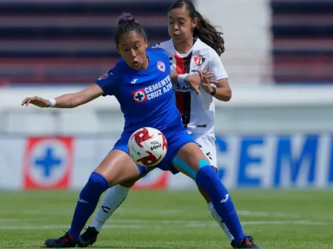 ¡Vergonzoso! La Femenil aún juega con la playera del año pasado