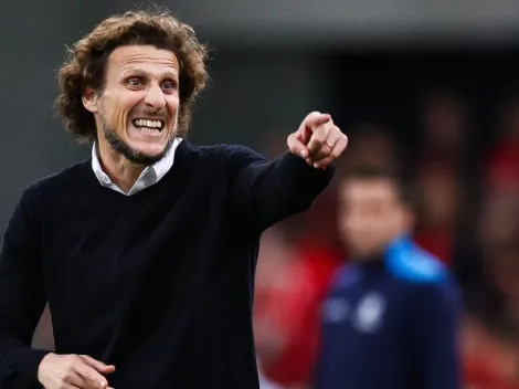 ¿Acaso Cruz Azul? Diego Forlán no descarta dirigir en Liga MX