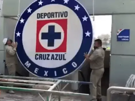 El escudo de Cruz Azul ya luce las nueve estrellas en La Noria