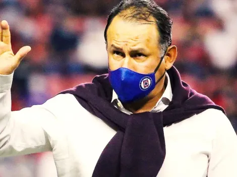 Juan Reynoso dejaría Cruz Azul y ya hay opciones para reemplazarlo