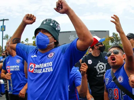 VIDEO: La afición de Cruz Azul se congregó afuera de La Noria