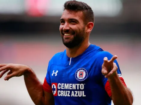 Otro ex Cruz Azul que la está rompiendo lejos como goleador