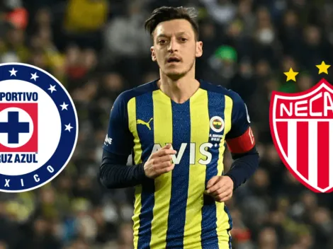 ¿Por qué Mesut Özil mandó mensaje al Necaxa previo al repechaje?