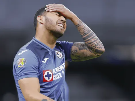 Juan Escobar salió lesionado del partido amistoso de Cruz Azul