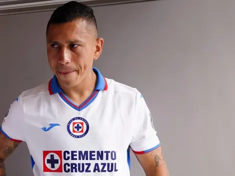 Cruz Azul no castiga a Cata, pero los aficionados sí y lo abuchean intensamente en el Azteca