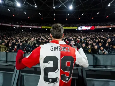 Santi Giménez, el mejor delantero de Holanda