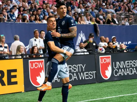 Alan Pulido marcó un golazo de cabeza para Sporting Kansas City